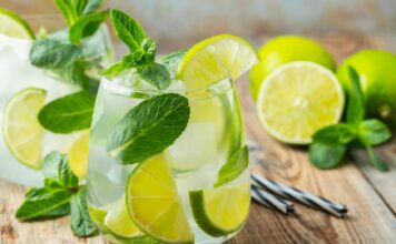 Arbuz, mięta i elektrolity – co pić, by nie odwodnić się w upały?