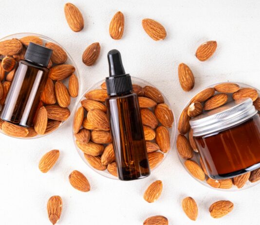 Kwas migdałowy na leniwe dni – delikatny peeling bez podrażnień