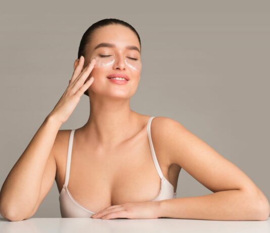 Cienie pod oczami to przeszłość? Nowy składnik, który działa jak ice roller