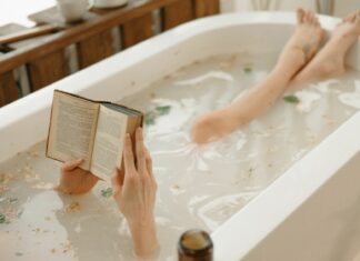 Wieczór dla siebie – 5 pomysłów na kobiecy relaks bez ekranu