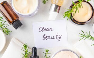 Skincare hacking – minimalistyczna pielęgnacja z TikToka: co naprawdę działa?