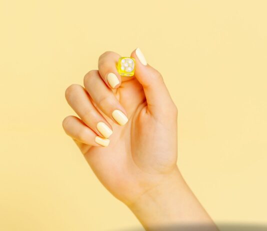 Rozdwajanie paznokci – winne są te błędy pielęgnacyjne