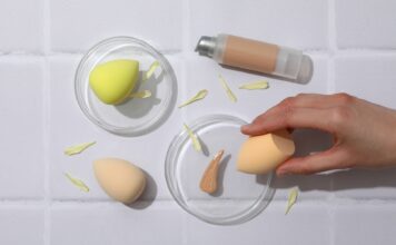 Najlepsze podkłady na jesień – jak wybrać formułę, która nie podkreśla suchych skórek?