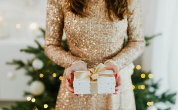 Mikołajki bez śmieciowych prezentów: 25 pomysłów na upominki, które naprawdę cieszą