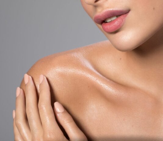 Jak nawilżyć skórę, kiedy nie lubisz balsamów i nie masz czasu się smarować