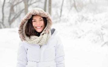 Zimowy trądzik i przesuszenie naraz: dlaczego skóra wariuje w grudniu i jak ją uspokoić