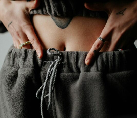 Brzuch „jak balon”: 6 przyczyn, które nie mają nic wspólnego z tłuszczem