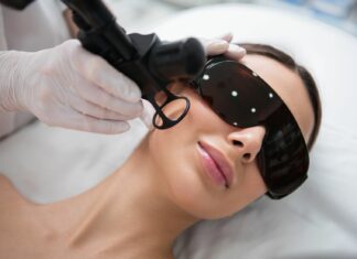 Blizny potrądzikowe: plan na 3 miesiące – zabiegi, które realnie zmieniają skórę