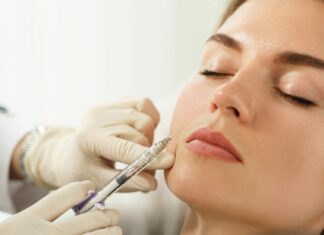 Medycyna estetyczno-naprawcza tylko dla lekarzy. Co naprawdę zmienia komunikat MZ ze stycznia 2026