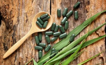 Chlorofil i zielone soki – jak wspierać dotlenienie komórek skóry od środka