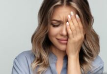 Dlaczego stres widać na twarzy? 5 sygnałów, które pokazuje skóra