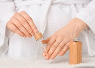 Jak wzmocnić paznokcie od środka?