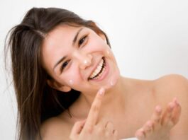 Pielęgnacja „dopamine beauty”. Czy kosmetyki mogą poprawiać nastrój?